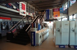 Stairway to the vending hall of the first floor